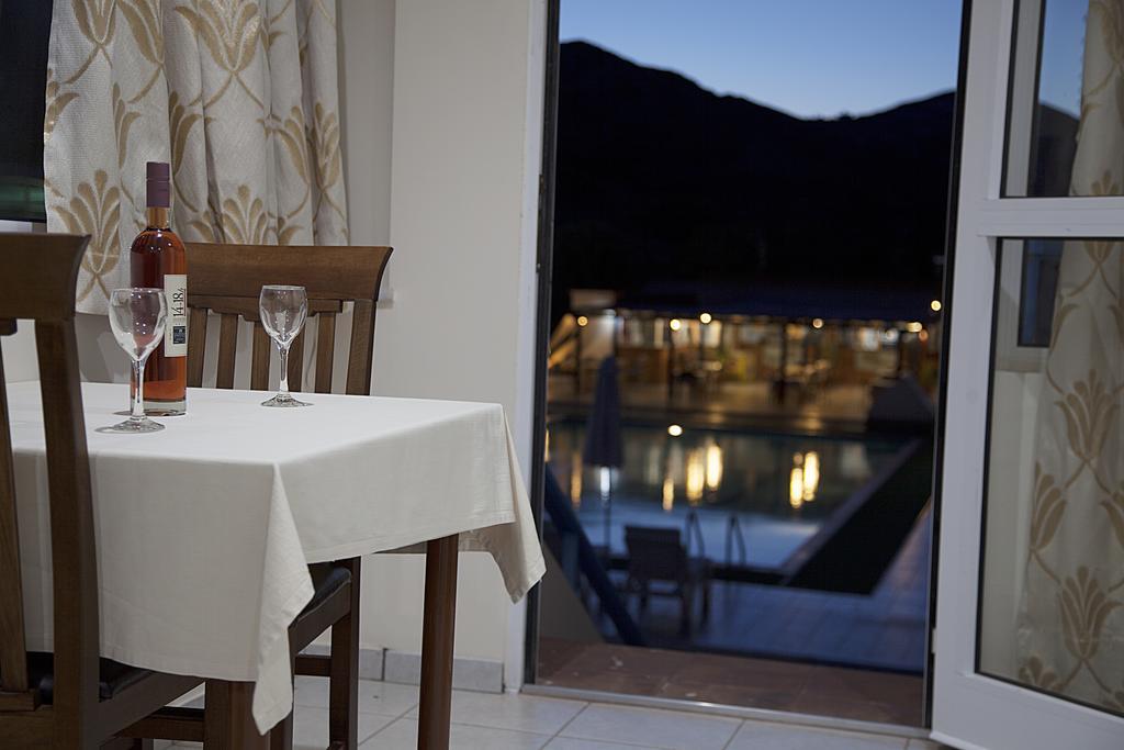 Hotel Athinoula Kéfalos Extérieur photo